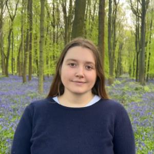 Elektra Thorpe Lowis,Assistant Producer