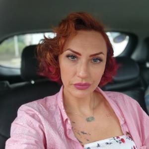 Nikki Clayton,Hairdresser