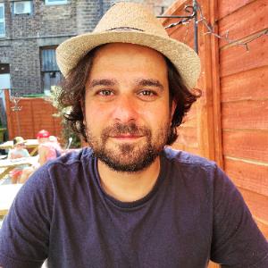 Dou Akinci,Junior Editor (Online)
